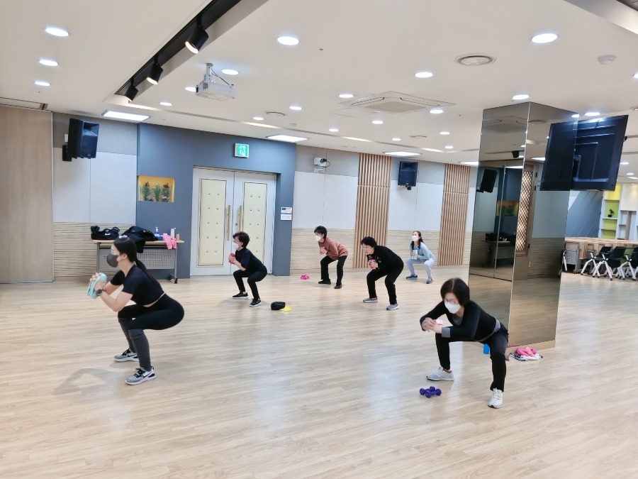 17_시니어몸짱 강좌.jpg